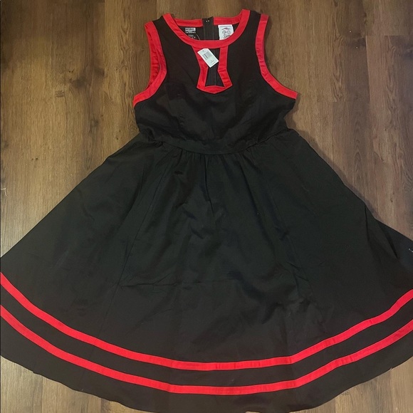 Black Widow Dress for Women by Her Universe - Picture 1 of 2